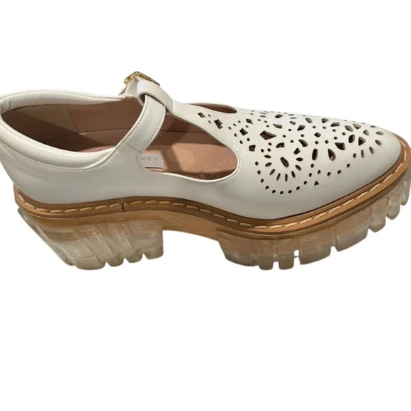 Stella McCartney white vegan leather Mary Jane platform shoes. Size 38 8